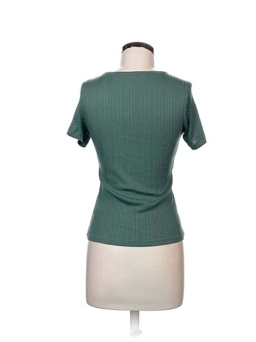 m Beden Colin's T-shirt %70 İndirimli.