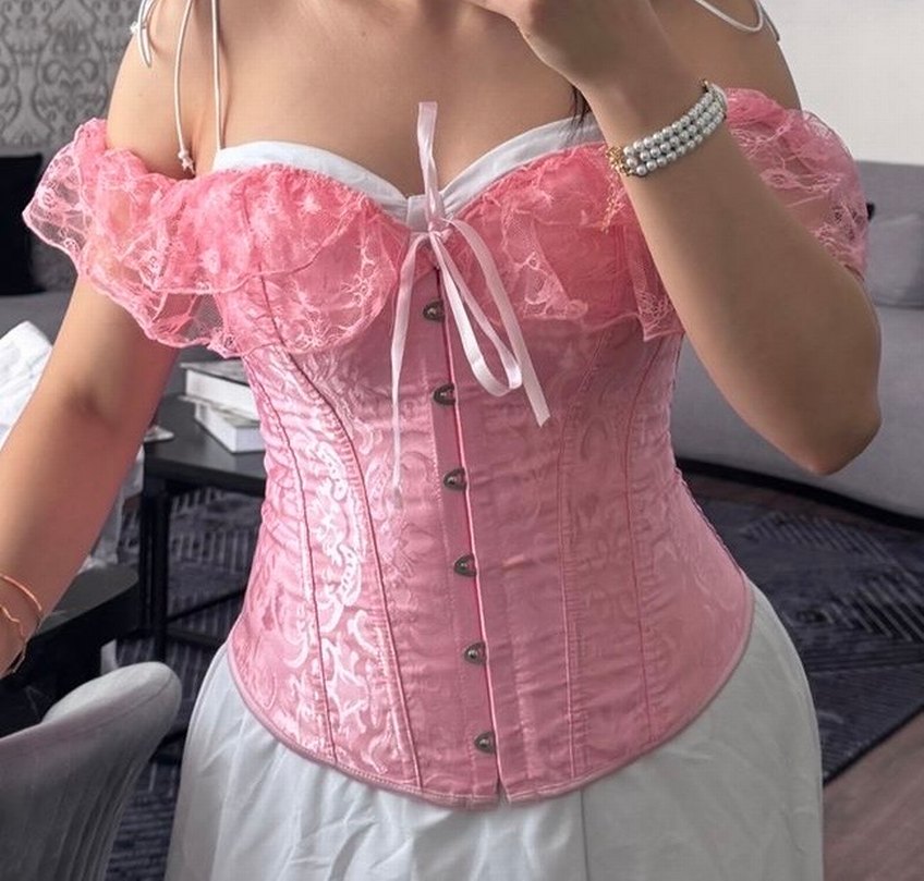 Dantel Detaylı Pembe Korse ve Eldiven - Görsel 4