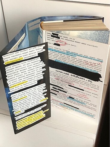 Beden Renk Illuminae Dosyaları Serisi 1-2-3