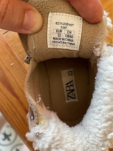22 Beden ZARA Baby 22 numara kız bebek kar botu