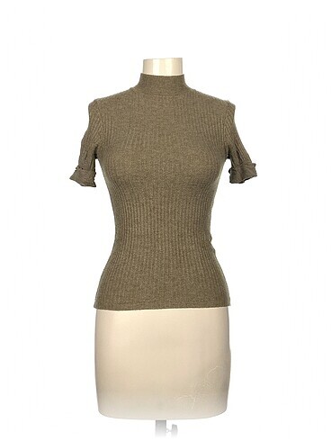 Koton T-shirt %70 İndirimli.