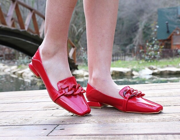 39 Beden kırmızı Renk Kırmızı Rugan Babet Ayakkabı