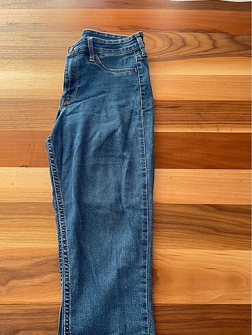 27 Beden mavi Renk H&M yüksek bel kot pantolon 27 beden