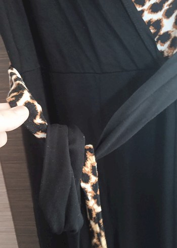 Leopar Desenli V Yaka tulum - Görsel 7