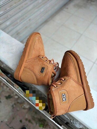 Ugg ugg bot taba