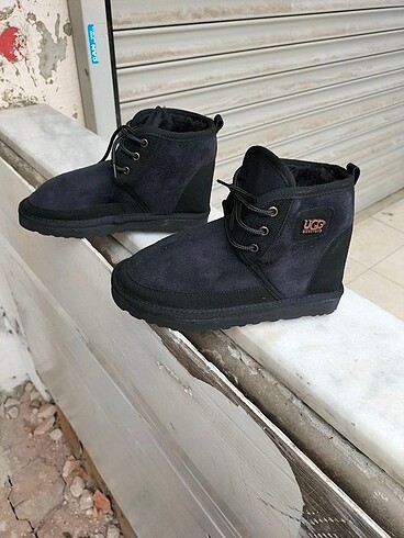 ugg bot siyah