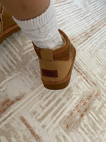 Ugg Ugg bot