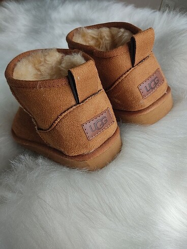 38 Beden Ugg bot