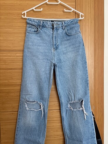 yırtık paça jean