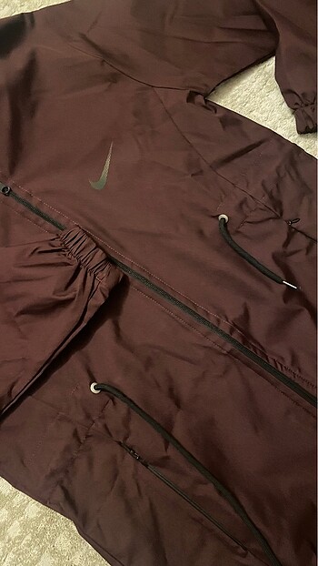Nike Yağmurluk