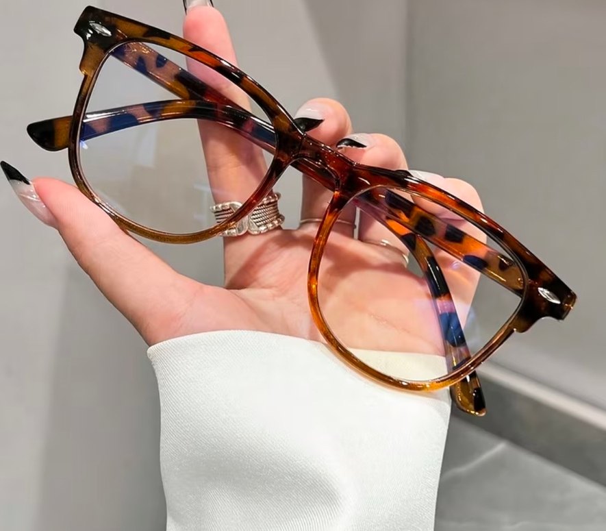 Leoparlı Numarasız Aksesuar Gözlük - Görsel 2