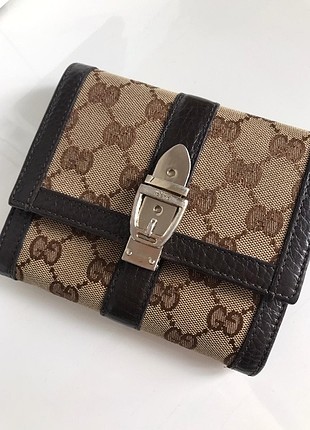 Gucci cüzdan 