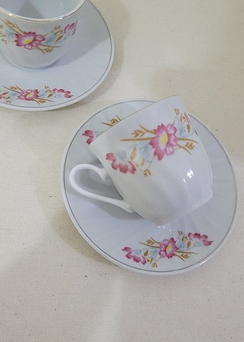 Beyaz Çiçek Desenli Porselen Fincan Takımı - Görsel 6