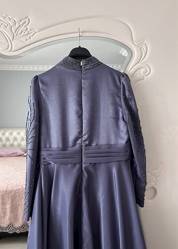 Hennin marka Uzun Kollu İşlemeli Mor Abiye elbise - Görsel 5