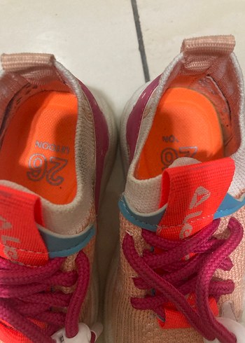 Kız Çocuk Renkli Bağcıklı Sneakers - Görsel 3