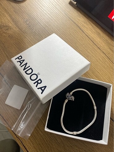 Pandora bileklik
