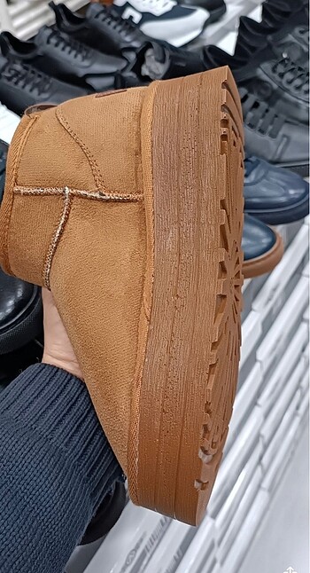 36 Beden Tam kalıp ultra mini ugg