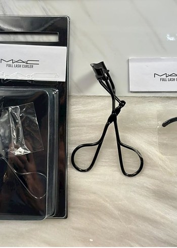 MAC Full Lash Siyah Kirpik Kıvırıcı