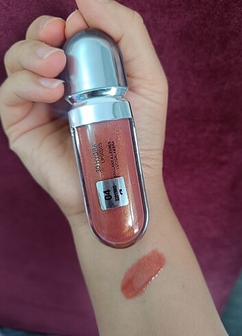 04 no kiko lipgloss 