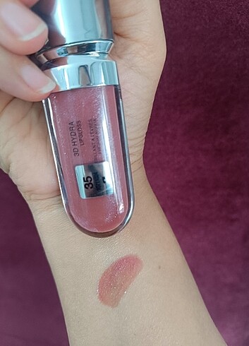 35 no lipgloss kiko