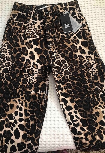 #leoparjeans 