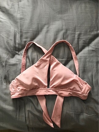 Bikini üstü