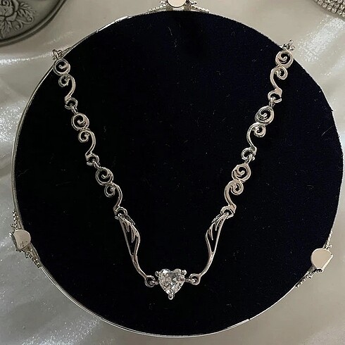 Beden beyaz Renk choker kalpli kolye