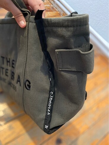 Tote bag