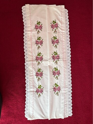 Dantel Kanaviçe Yastık Kılıfı