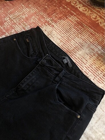 siyah jeans