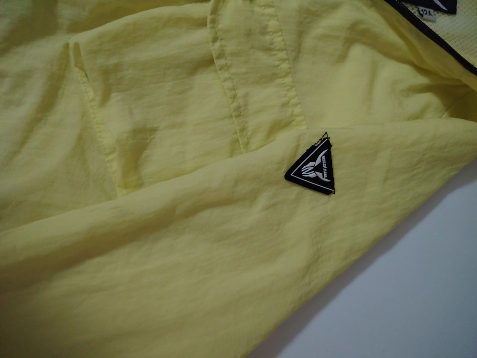 Sarı Kapüşonlu Erkek Çocuk  Yağmurluk - Görsel 3