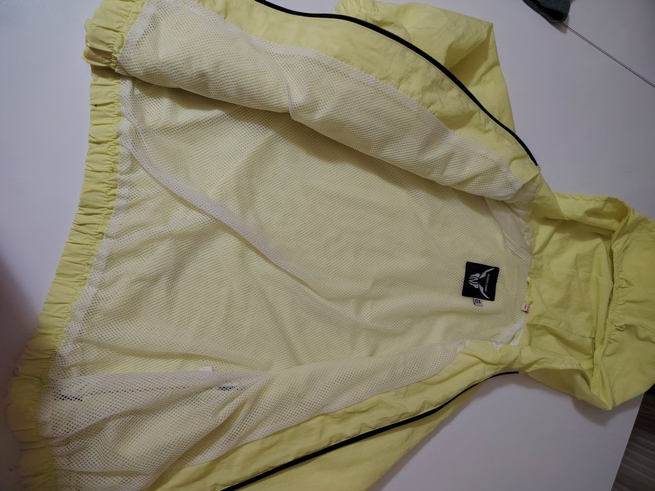 Sarı Kapüşonlu Erkek Çocuk  Yağmurluk - Görsel 4