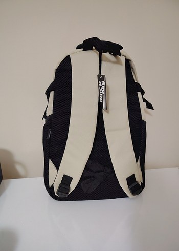 Bej Minimalist Sırt Çantası - Görsel 3