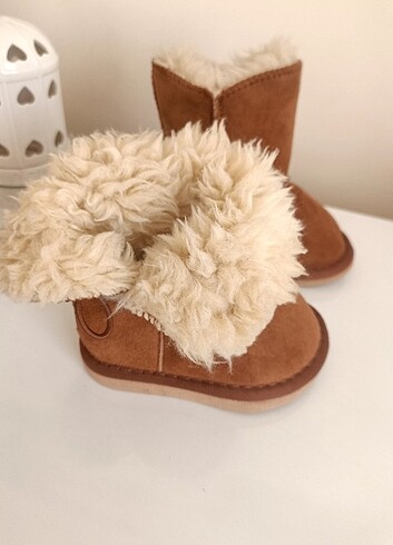 Ugg kız bebek bot 