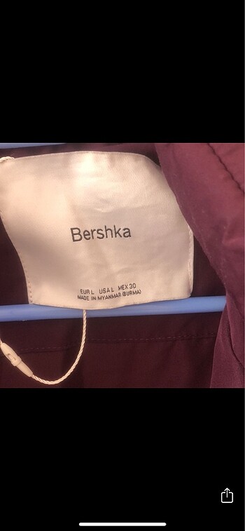 l Beden beyaz Renk BERSHKA MONT