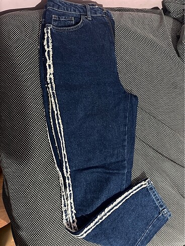 mom jean