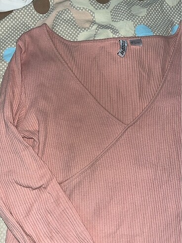 H&M bluz pudra rengi