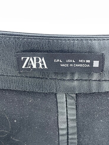l Beden siyah Renk Zara Düz Kesim %70 İndirimli.