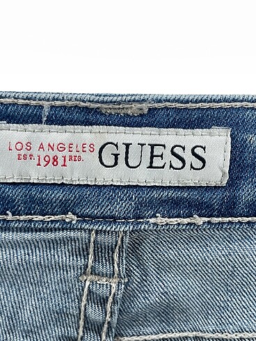 29 Beden çeşitli Renk Guess Jean / Kot %70 İndirimli.