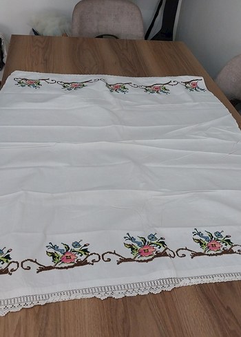  Beden kaneviçe yastık örtüsü