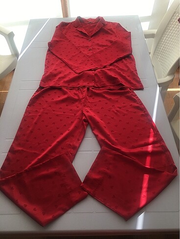 OYSHO SIFIR SATEN PİJAMA TAKIMI