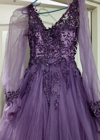 Uzun Kollu Mor İşlemeli Nişan Elbisesi - Görsel 2