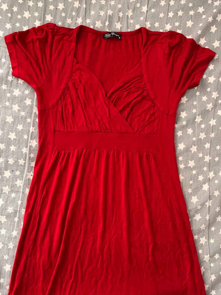 Kırmızı kadın elbıse - Görsel 2