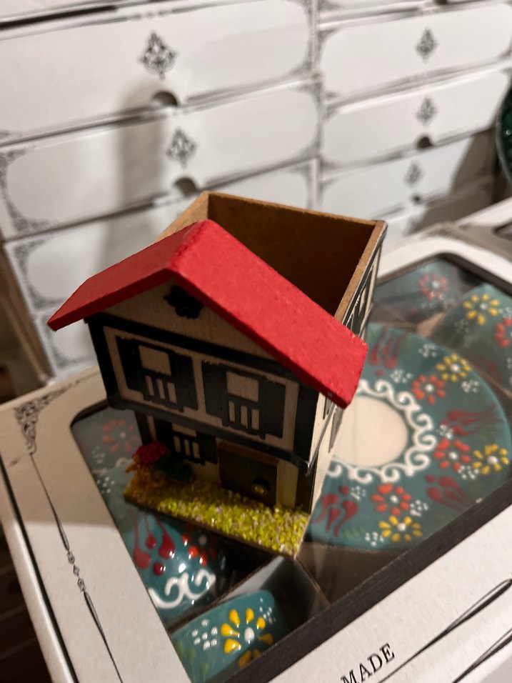 Ahşap Ev maketi kalemlik - Görsel 2