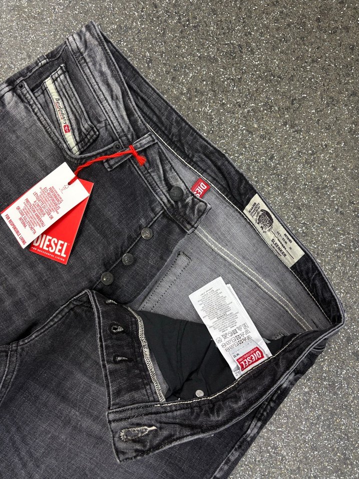 Diesel Jeans - Görsel 3