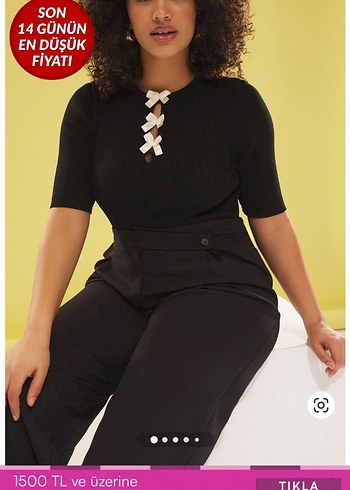 Düğmeli V Yakalı Siyah Kadın triko bluz - Görsel 2