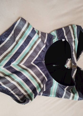 m Beden Çizgili Pliseli Midi Strappy Mayo
