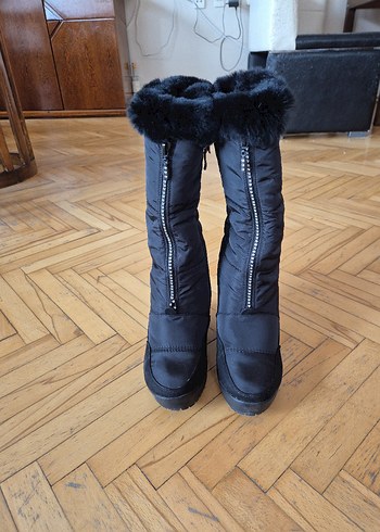 Ugg Siyah Kurklu Kadin Dolgu Topuk Bot