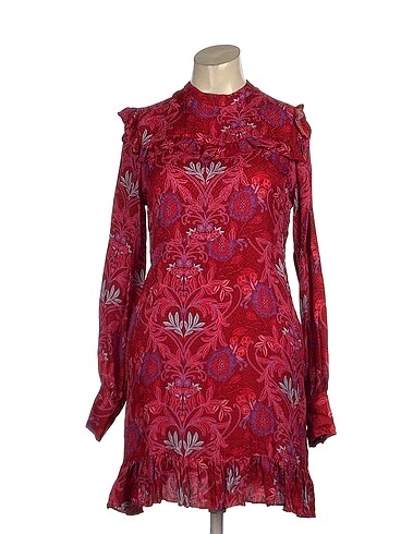 Zara Kısa Elbise %70 İndirimli.