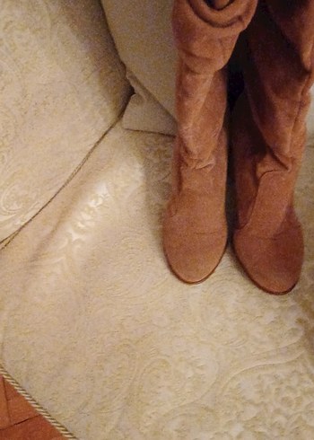 Nine West Kahverengi Süet Kürklü Kadın Diz Üstü Bot
